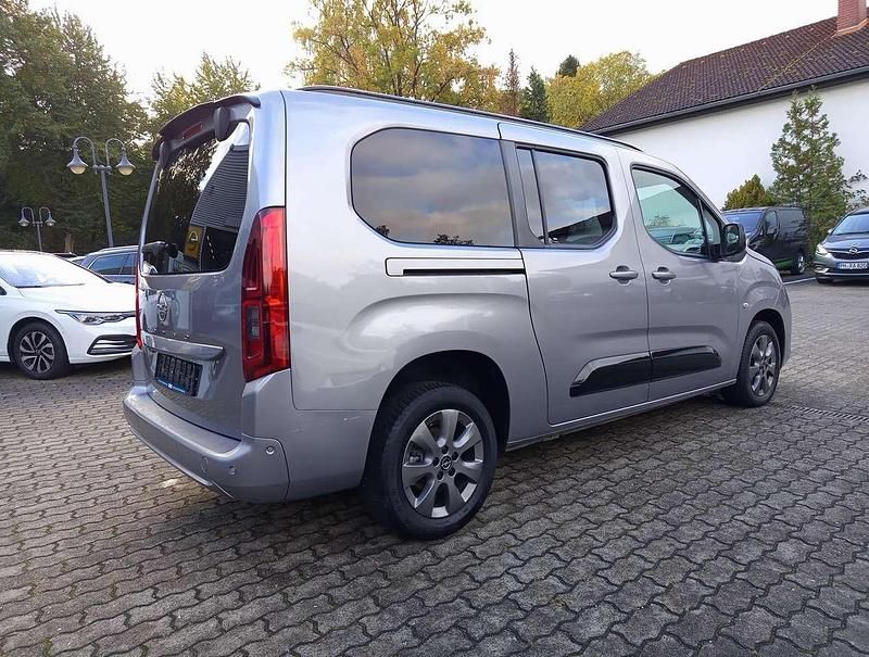Gebraucht Opel Combo Life 131 PS (96 kW) 2024 Lack grau artense/typ aussenverkleidung metalliclackierung Van / Kleinbus