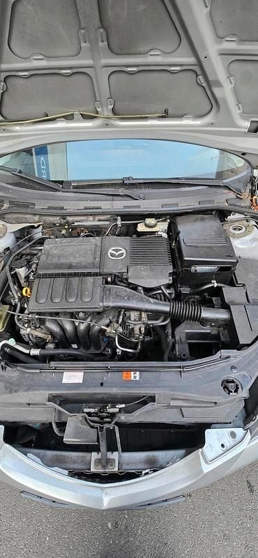 Silber Gebraucht 2005 Mazda 3 Limousine | 1.400 € (Guter Preis) - Bild 1/4