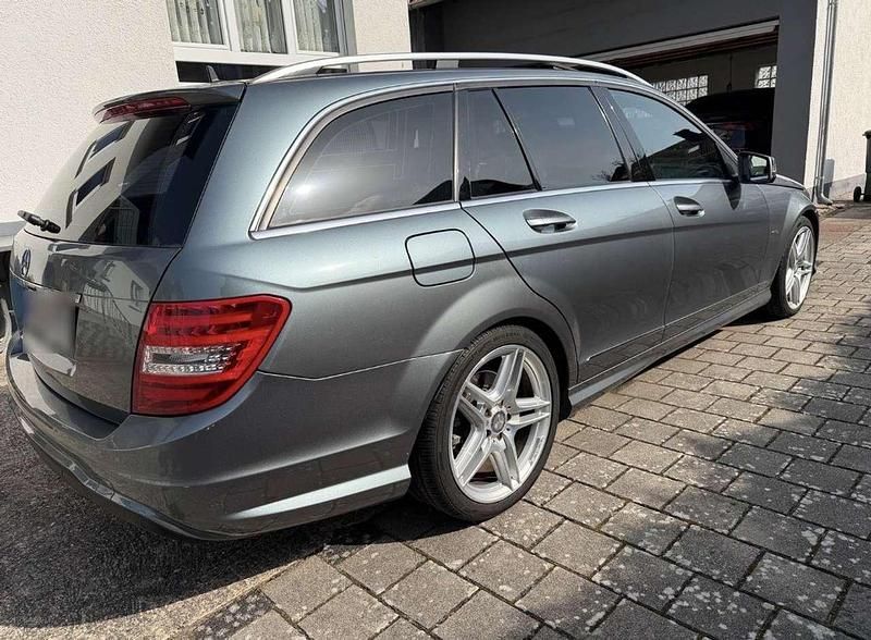 Gebraucht Mercedes C250 204 PS (150 kW) 2012 Kombi