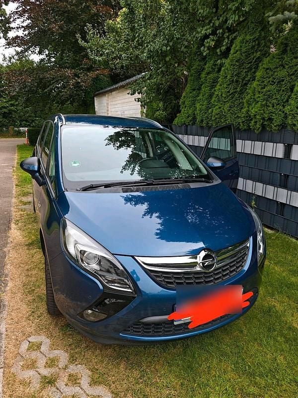 Blau Gebraucht 2015 Opel Zafira Tourer Eco Van / Kleinbus | 6.200 € (Superpreis) - Bild 1/4