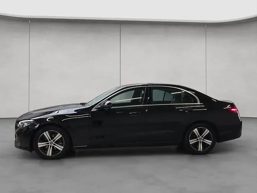 Gebraucht Mercedes C180 Advanced 170 PS (125 kW) 2024 Obsidianschwarz metallic Limousine