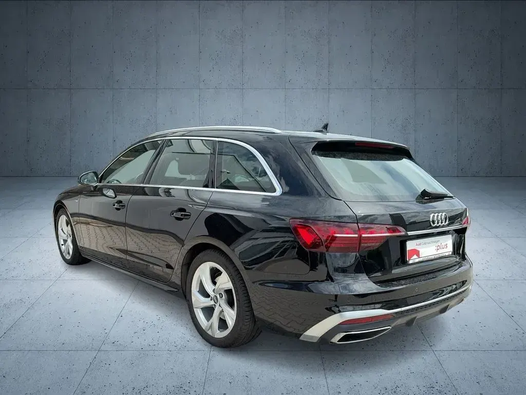 Gebraucht Audi A4 S-Line 150 PS (110 kW) 2021 Schwarz (metallic) Kombi
