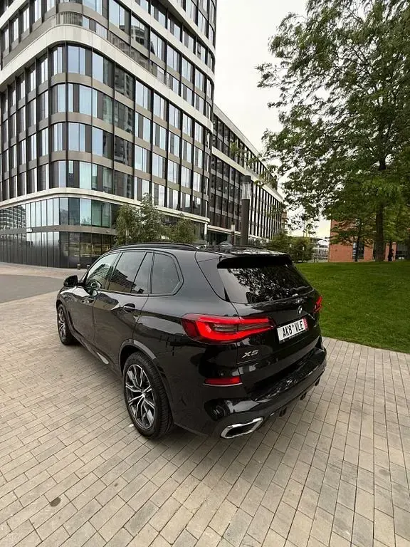 Gebraucht BMW X5 Sport Line 231 PS (169 kW) 2022 Schwarz SUV