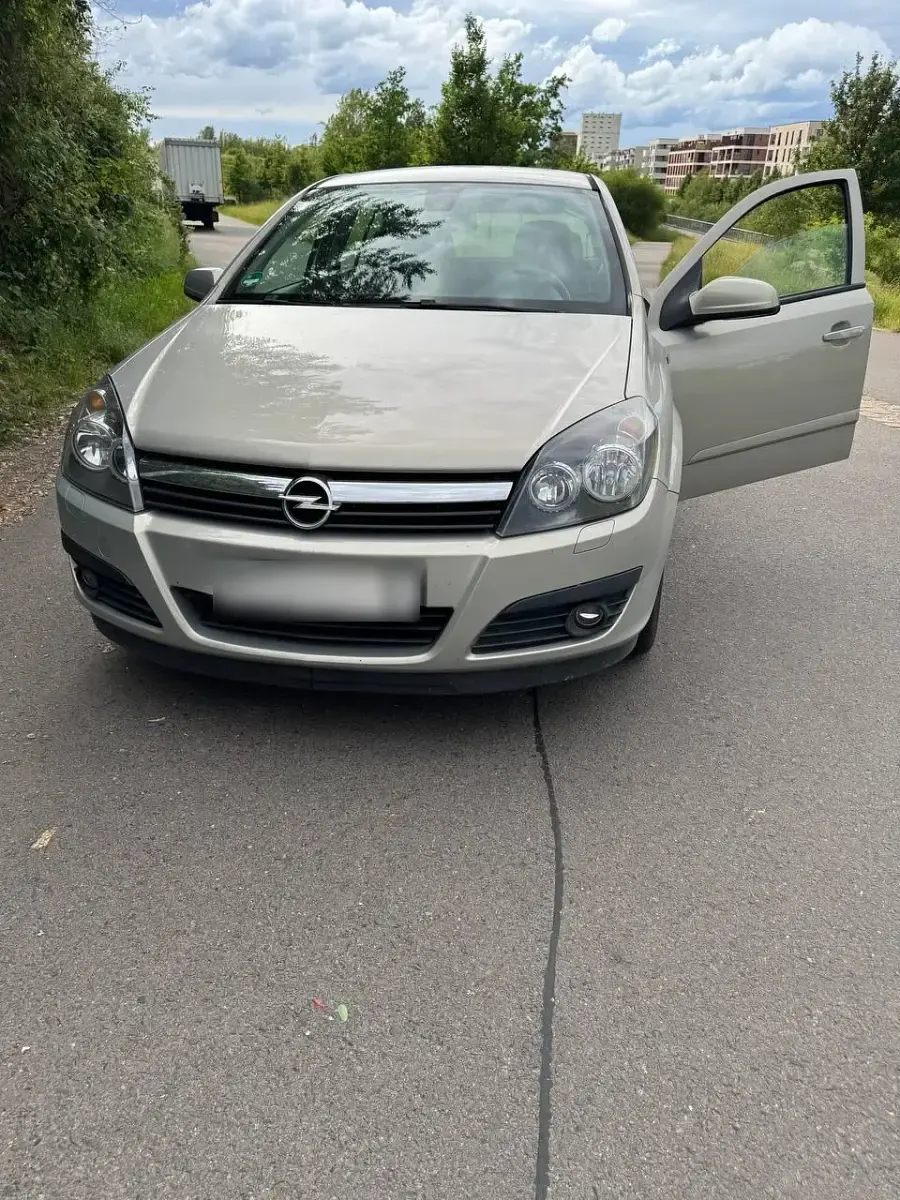 Gebraucht Opel Astra 105 PS (77 kW) 2006 Grau Kombi