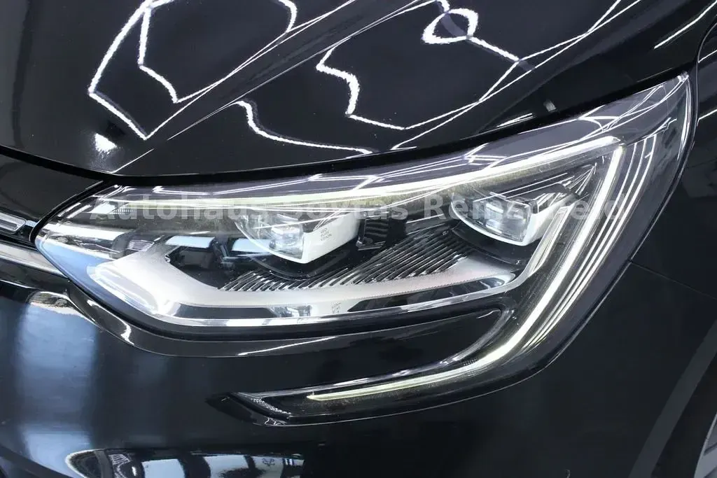 Gebraucht Renault Mégane IV Bose Edition 132 PS (97 kW) 2016 Schwarz Limousine
