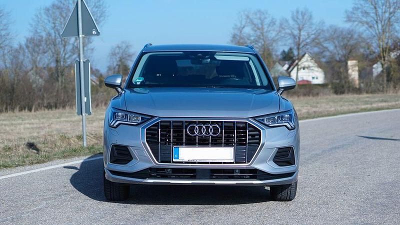 Gebraucht Audi Q3 Advanced 150 PS (110 kW) 2019 Silber SUV