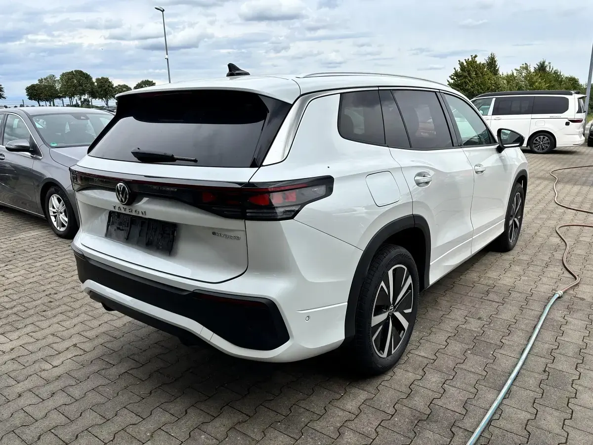Neu VW Tayron R-line 204 PS (150 kW) 2026 SUV