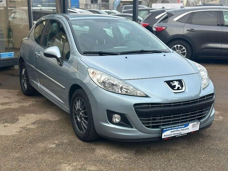 Gebraucht Peugeot 207 95 PS (69 kW) 2011 Blau Kleinwagen
