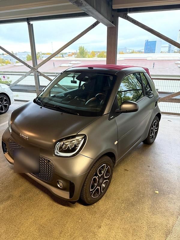 Grau Gebraucht 2020 Smart ForTwo Electric Drive Brabus Cabrio | 13.500 € (Fairer Preis) - Bild 1/4