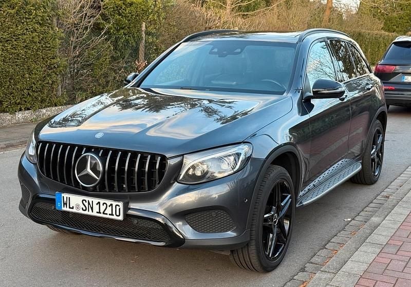 Gebraucht Mercedes GLC250 204 PS (150 kW) 2015 Grau SUV