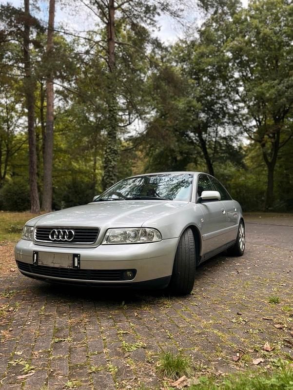 Gebraucht Audi A4 Sport 90 PS (66 kW) 2000 Silber Limousine