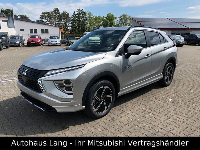 Silber Neu 2025 Mitsubishi Eclipse Cross Plus SUV | 35.300 € - Bild 1/4