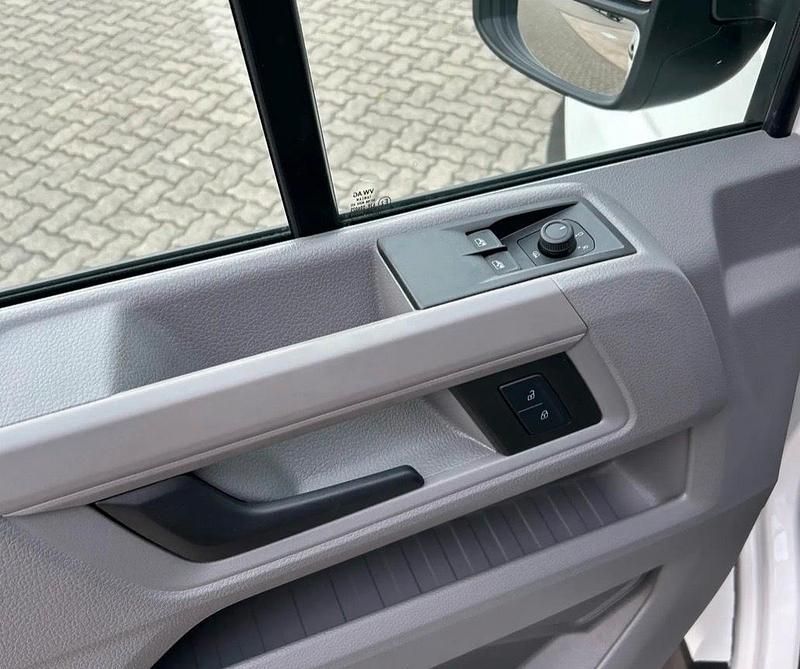 Gebraucht VW Crafter 110 PS (80 kW) 2023 Weiß Van