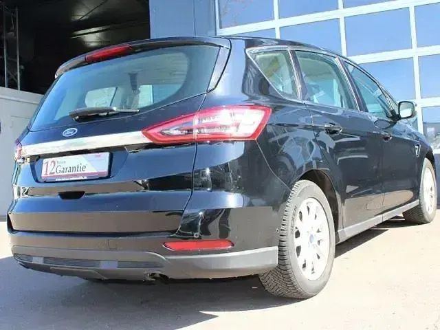 Gebraucht Ford S-MAX Titanium 150 PS (110 kW) 2017 Iridiumschwarz metallic Van / Kleinbus