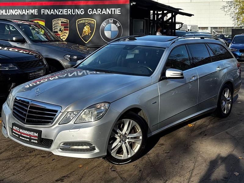 Gebraucht Mercedes E250 Elegance 204 PS (150 kW) 2011 Silber Limousine