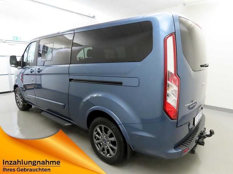 Gebraucht Ford Tourneo Custom Titanium X 150 PS (110 kW) 2022 Chromablau Van