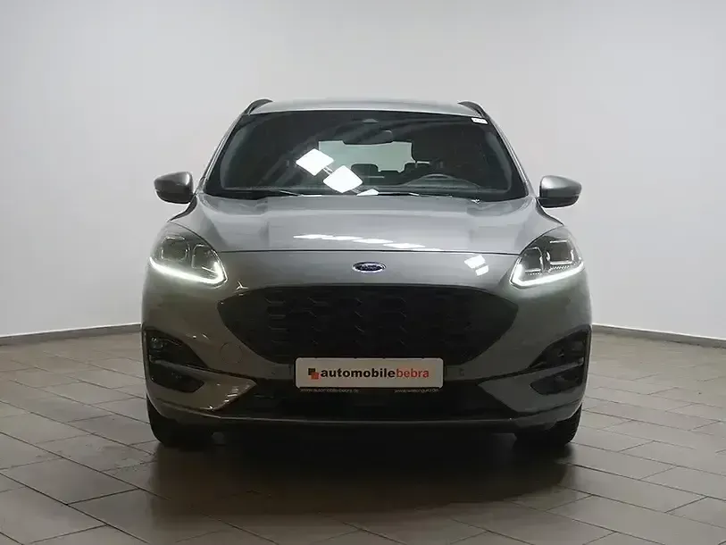 Gebraucht Ford Kuga ST-Line 151 PS (111 kW) 2023 Silber SUV