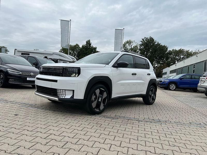 Weiß Neu 2025 Fiat Grande Panda La Prima SUV | 24.990 € (Etwas zu teuer) - Bild 1/4