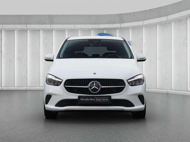 Gebraucht Mercedes B250e Advanced Plus 218 PS (160 kW) 2024 Unilack polarweiß Van / Kleinbus