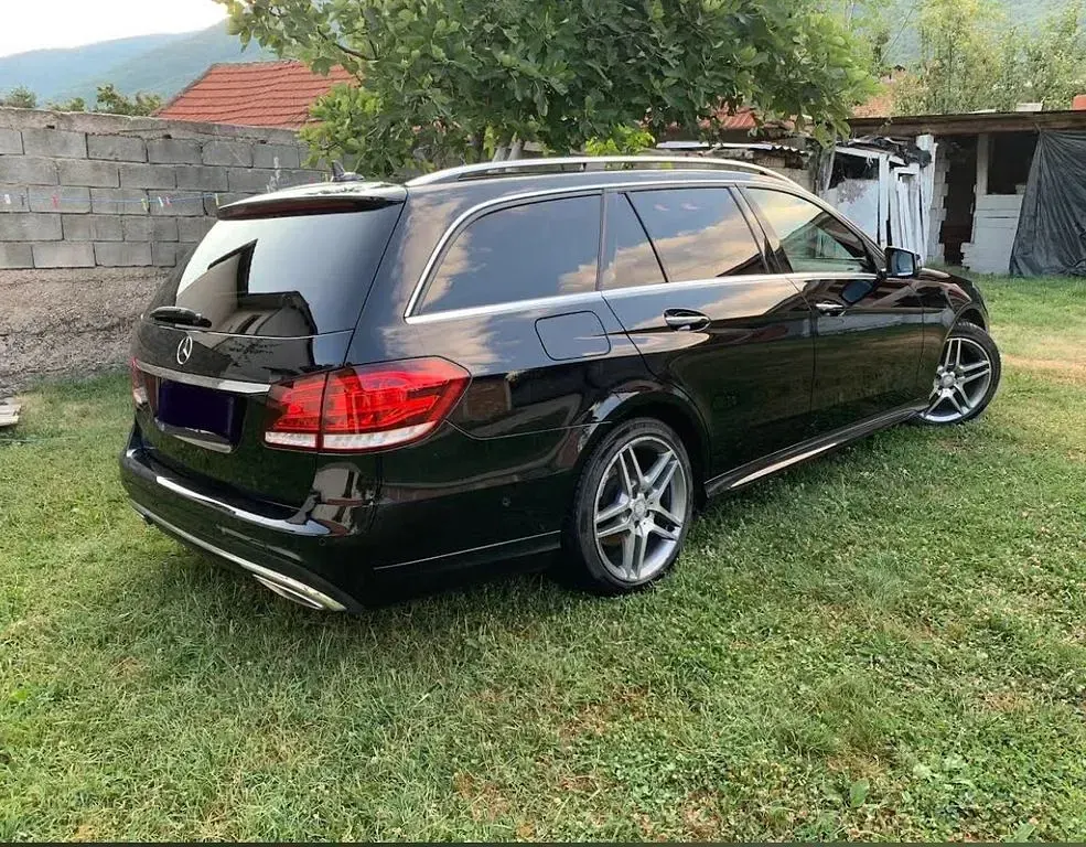 Gebraucht Mercedes E300 231 PS (169 kW) 2013 Schwarz Limousine