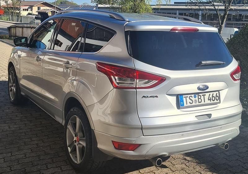 Second-hand Ford Kuga Titanium 140 CP (102 kW) 2013 Argintiu SUV
