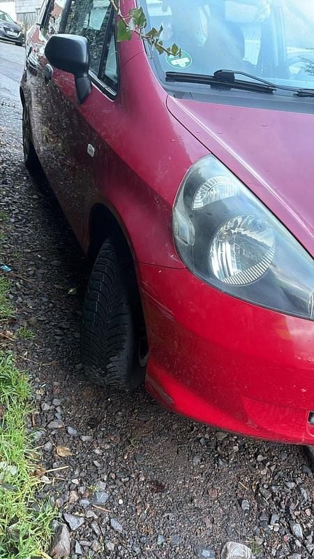 Gebraucht Honda Jazz 77 PS (56 kW) 2005 Rot Kleinwagen