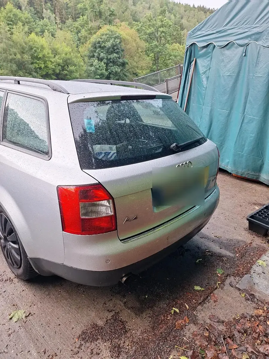Gebraucht Audi A4 136 PS (100 kW) 2002 Silber Kombi