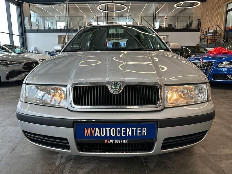 Gebraucht Skoda Octavia Tour 101 PS (74 kW) 2006 Silber Kombi