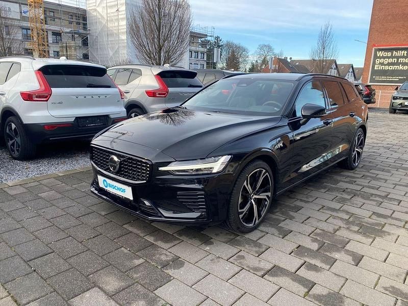 Gebraucht Volvo V60 Plus 398 PS (292 kW) 2025 Schwarz Kombi