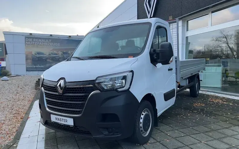 Second-hand Renault Master 57 kW (78 CP) 2024 Alb Van