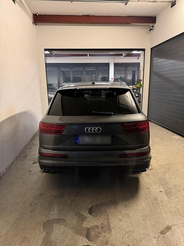 Gebraucht Audi SQ7 Sport 435 PS (319 kW) 2017 Grau SUV