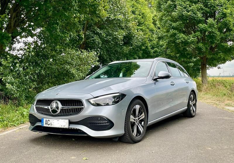 Silber Gebraucht 2023 Mercedes C200 Avantgarde Kombi | 32.900 € (Guter Preis) - Bild 1/4