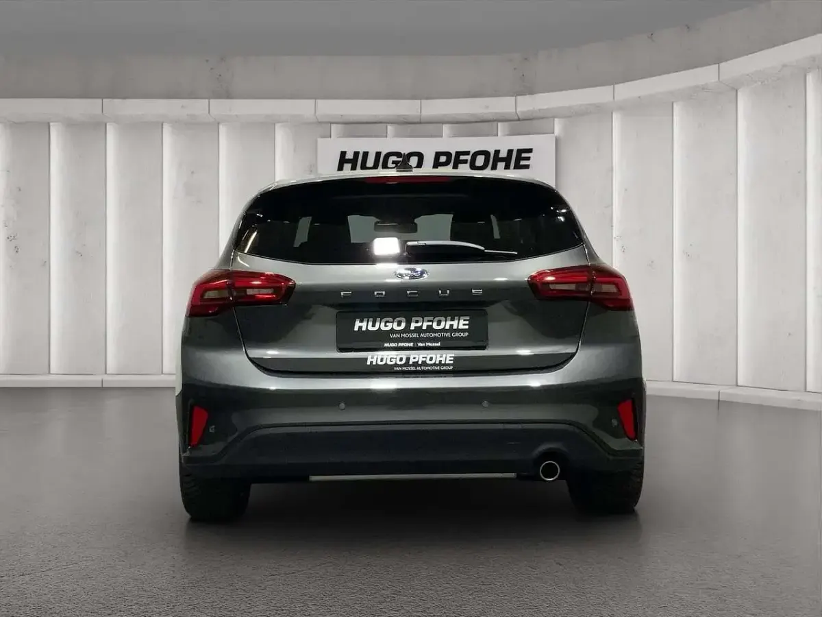 Gebraucht Ford Focus Titanium X 155 PS (114 kW) 2025 Grau Limousine