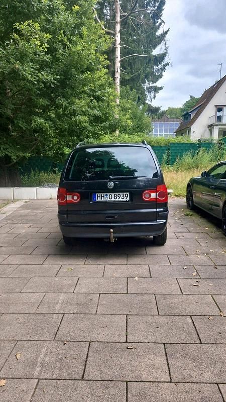 Schwarz Gebraucht 2005 VW Sharan Van / Kleinbus | 2.850 € (Fairer Preis) - Bild 1/4
