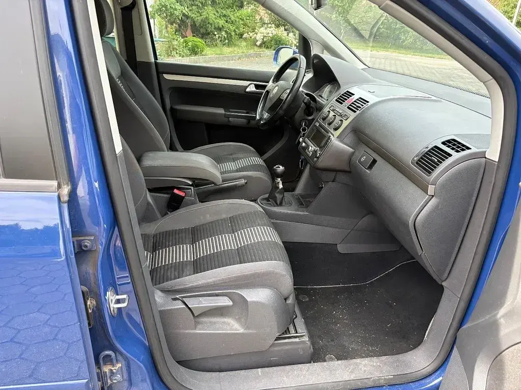 Gebraucht VW Touran 140 PS (102 kW) 2008 Blau Van / Kleinbus