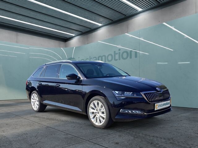 Gebraucht Skoda Superb 150 PS (110 kW) 2024 Schwarz Van / Kleinbus