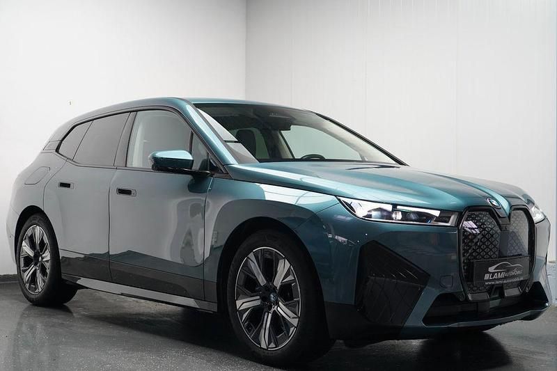 Gebraucht BMW iX Sport Line 239 kW (326 PS) 2024 Blau SUV