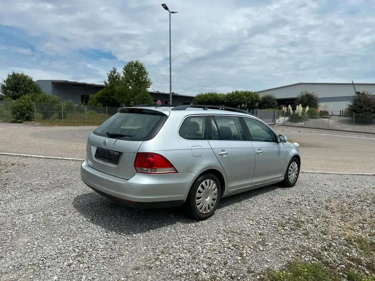 Gebraucht VW Golf V 105 PS (77 kW) 2007 Silber Kleinwagen