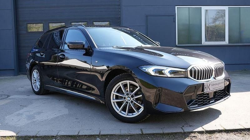 Gebraucht BMW 320 M Sport 184 PS (135 kW) 2025 Schwarz Kombi