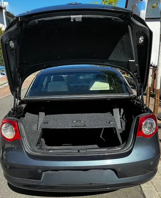Gebraucht VW Eos 122 PS (89 kW) 2007 Grau Cabrio