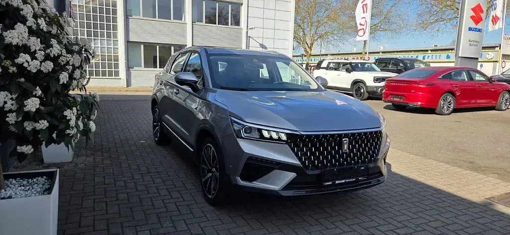 Neu Bestune T77 160 PS (117 kW) 2026 Grau SUV