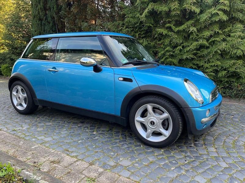 Second-hand Mini Cooper 116 CP (85 kW) 2004 Albastru Hatchback