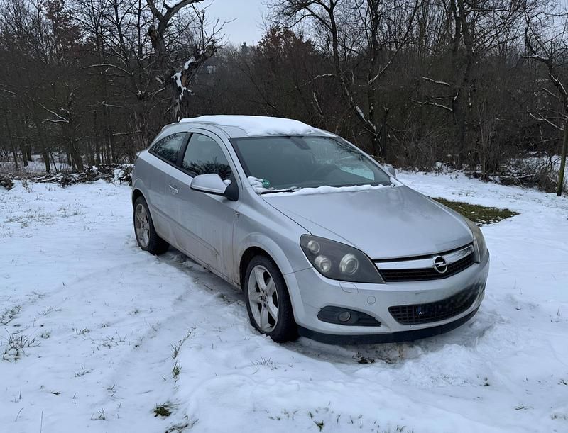 Silber Gebraucht 2009 Opel Astra GTC Kleinwagen | 2.500 € (Superpreis) - Bild 1/3