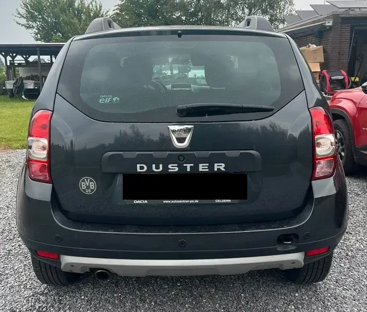 Gebraucht Dacia Duster Prestige 125 PS (91 kW) 2016 Grau SUV