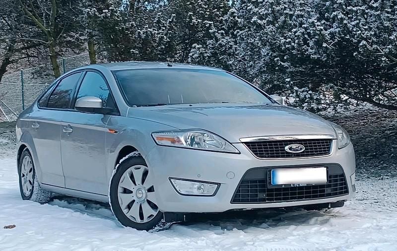 Silber Gebraucht 2007 Ford Mondeo Limousine | 3.500 € (Etwas zu teuer) - Bild 1/4