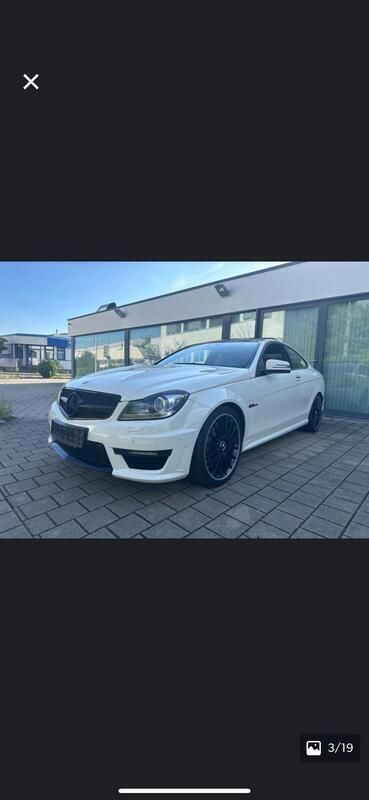 Weiß Gebraucht 2011 Mercedes C63 AMG AMG Coupé | 35.500 € (Guter Preis) - Bild 1/4