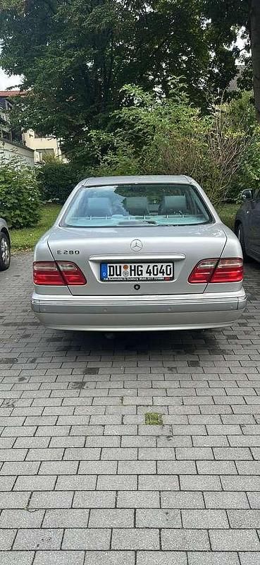 Gebraucht 2001 Mercedes E280 Elegance Limousine | 3.650 € (Superpreis) - Bild 1/4