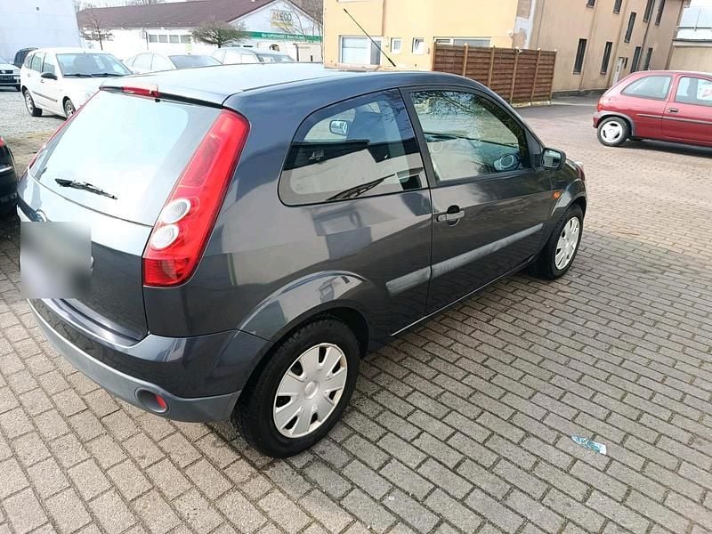 Gebraucht Ford Fiesta 86 PS (63 kW) 2009 Blau Kleinwagen