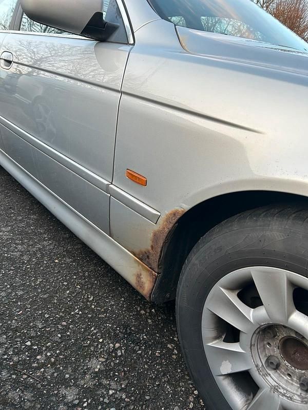 Gebraucht BMW 525 192 PS (141 kW) 2003 Silber Limousine