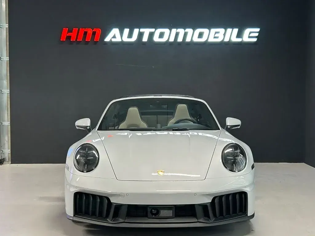 Gebraucht Porsche 992 541 PS (397 kW) 2026 Beige Cabrio